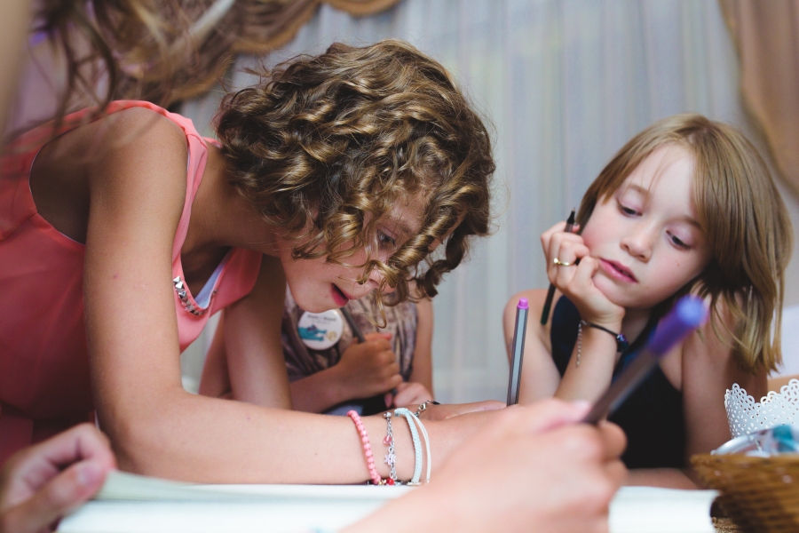 Contact Bawić się jest pięknie